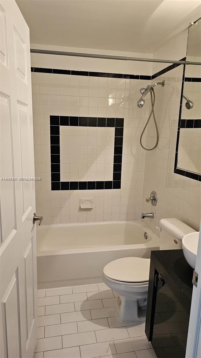DORANN CONDO · #101 in Miami Beach - Photo 8