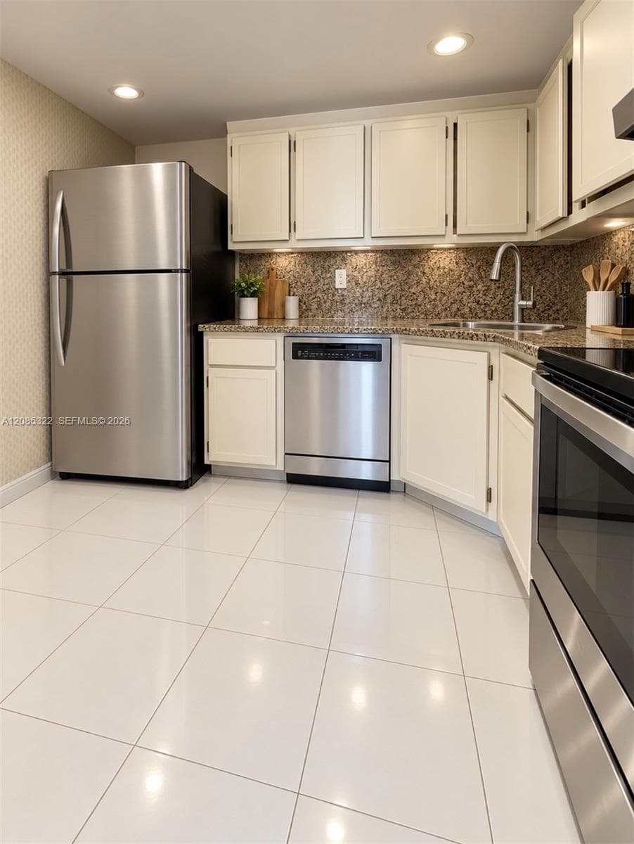 Tower · #601 in Aventura - Photo 3