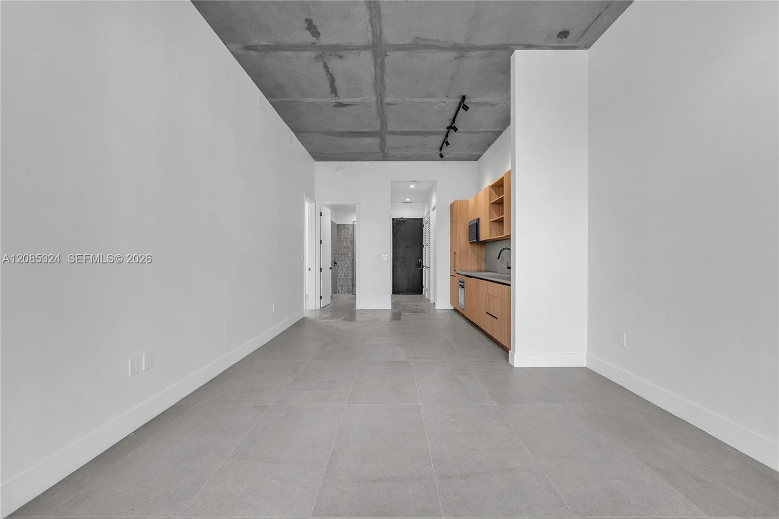 DONMOORE VILLA AMD PL · #201 in Miami - Photo 16