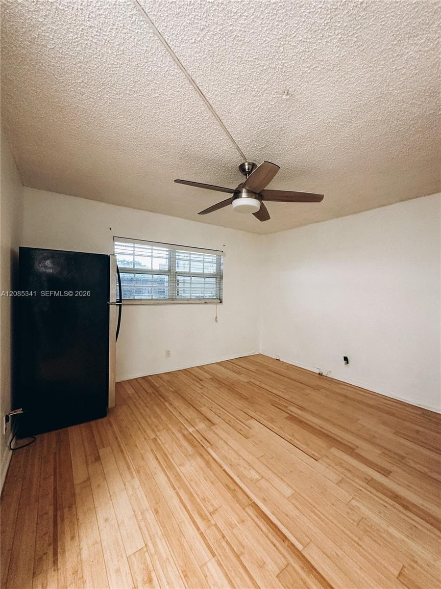 SANTA MONICA CONDOMINIUM · #204A in Hollywood - Photo 8