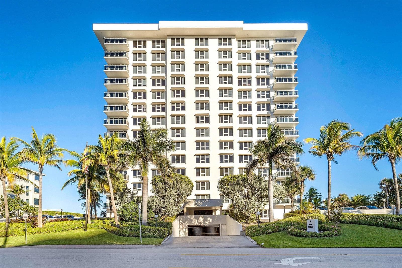 2066 N Ocean Boulevard #4NW