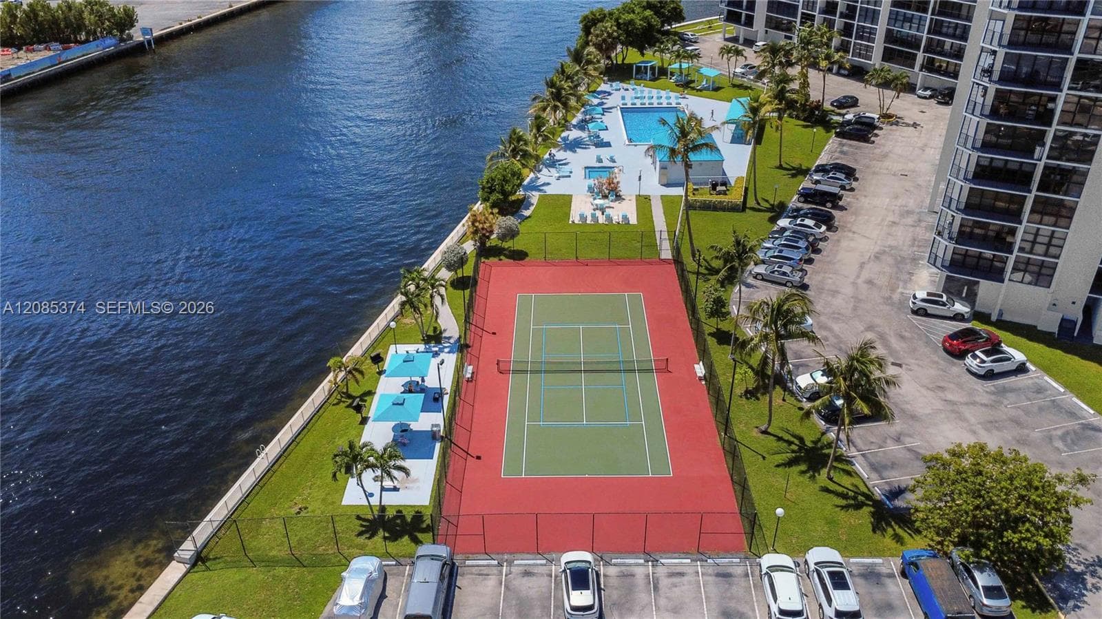 TOWERS OF OCEANVIEW · #724 in Hallandale Beach - Photo 26