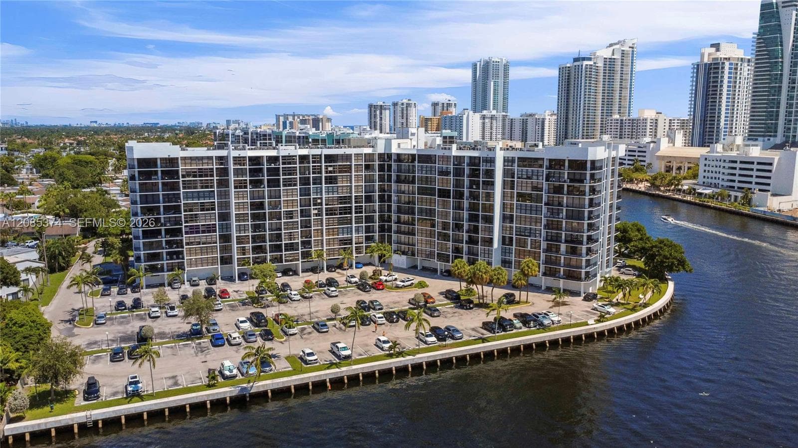TOWERS OF OCEANVIEW · #724 in Hallandale Beach - Photo 28