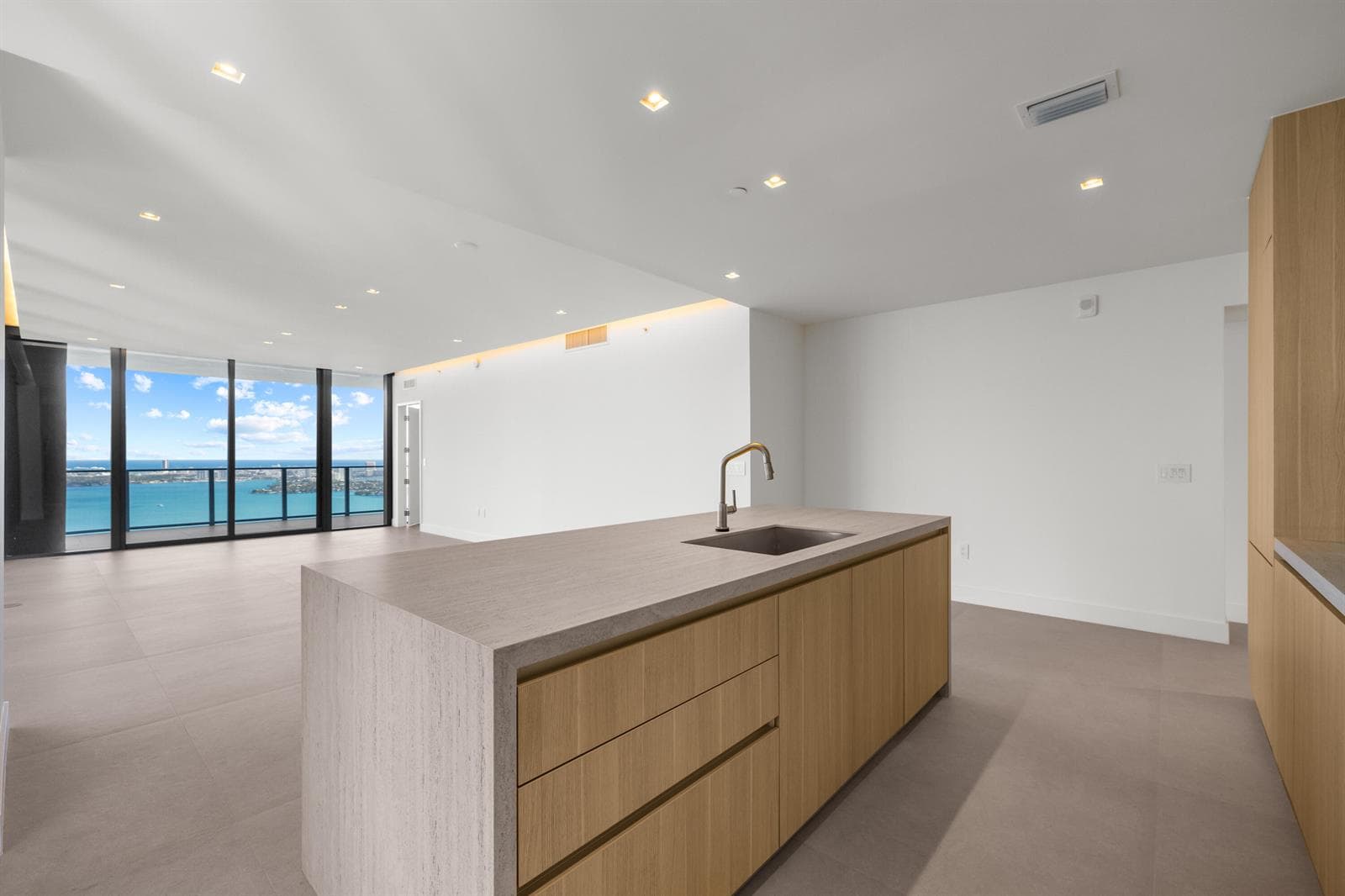 Kitchen/Living