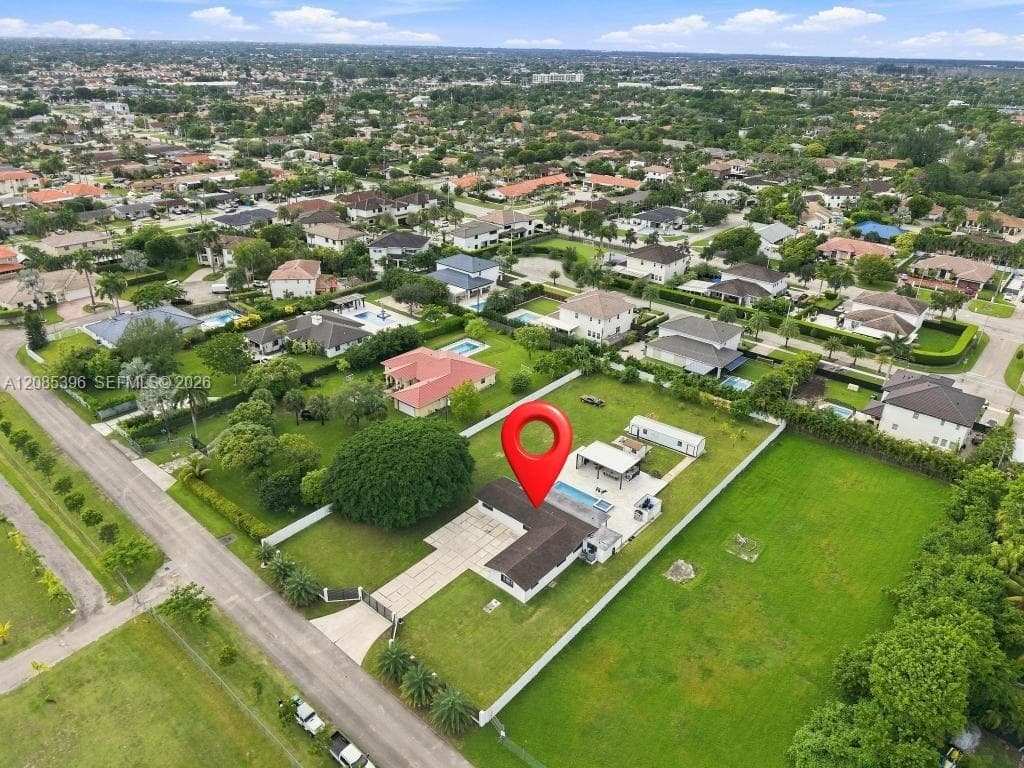 100 NW 120th Ave photo 41