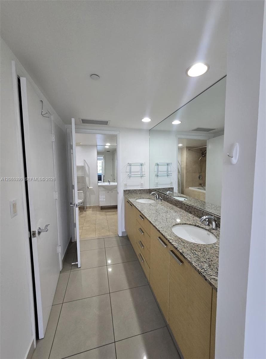 BEACH CLUB THREE CONDO · #409 in Hallandale Beach - Photo 13