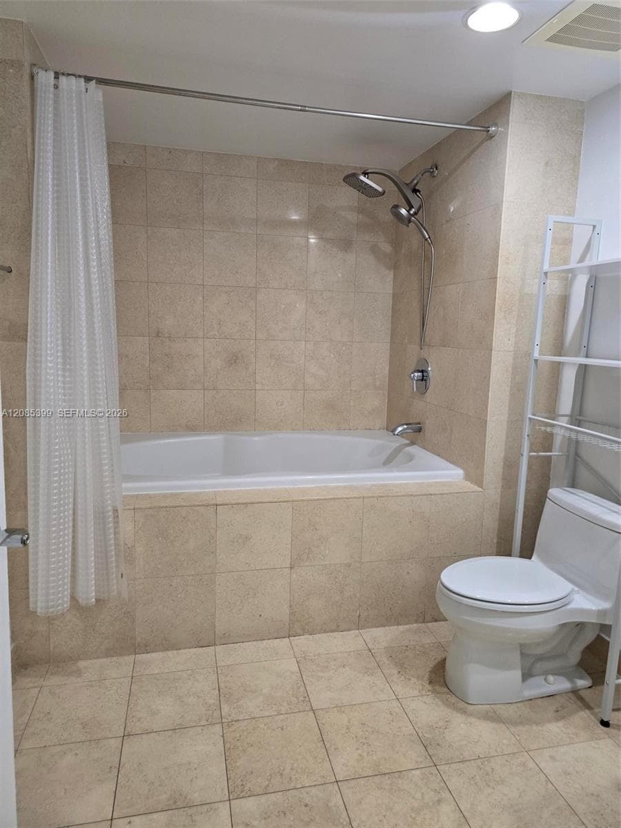 BEACH CLUB THREE CONDO · #409 in Hallandale Beach - Photo 12
