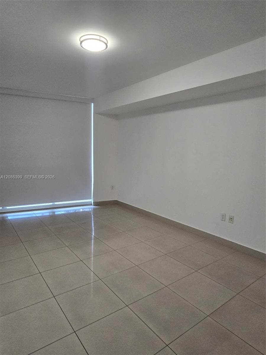 BEACH CLUB THREE CONDO · #409 in Hallandale Beach - Photo 7