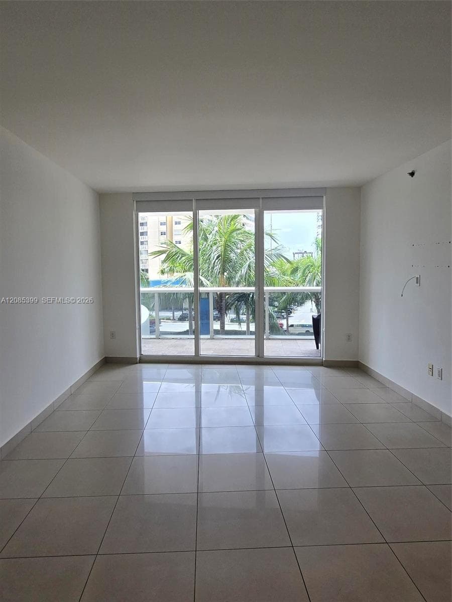 BEACH CLUB THREE CONDO · #409 in Hallandale Beach - Photo 5