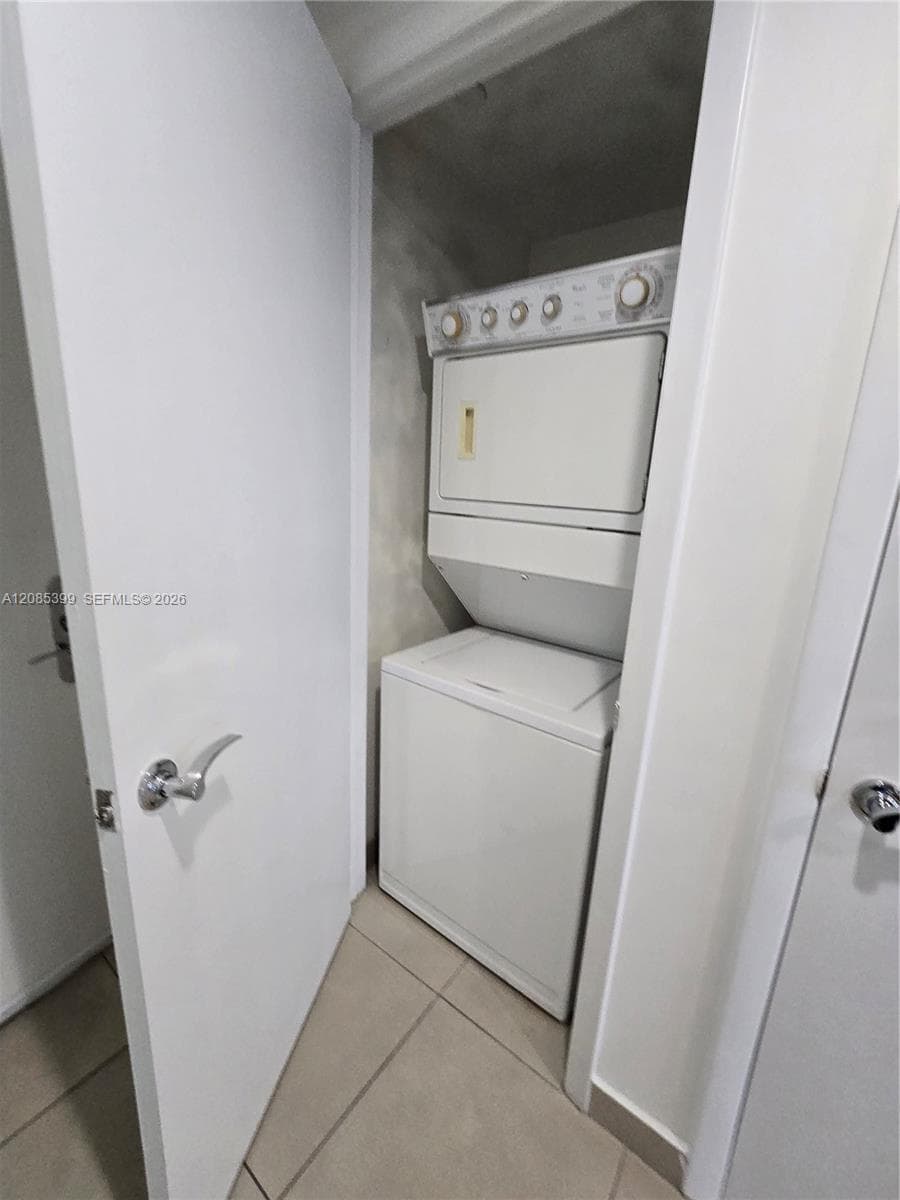 BEACH CLUB THREE CONDO · #409 in Hallandale Beach - Photo 14