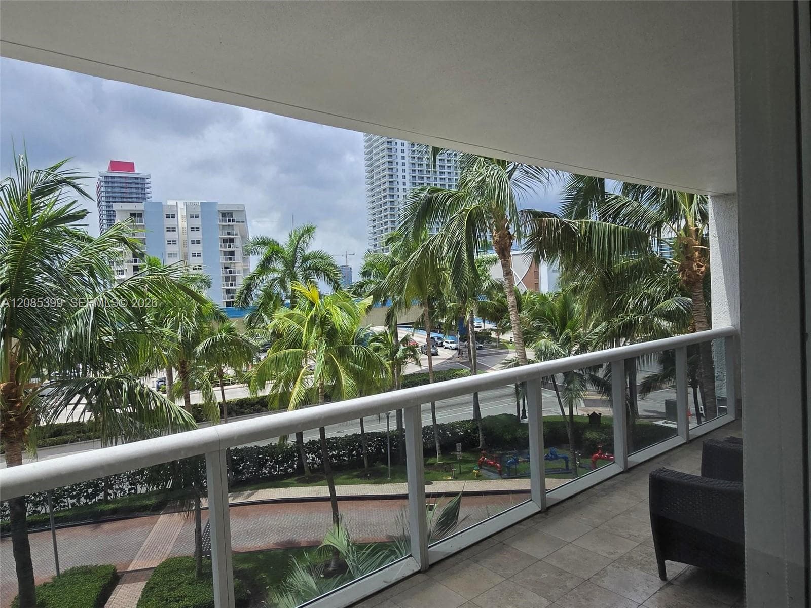 BEACH CLUB THREE CONDO · #409 in Hallandale Beach - Photo 15