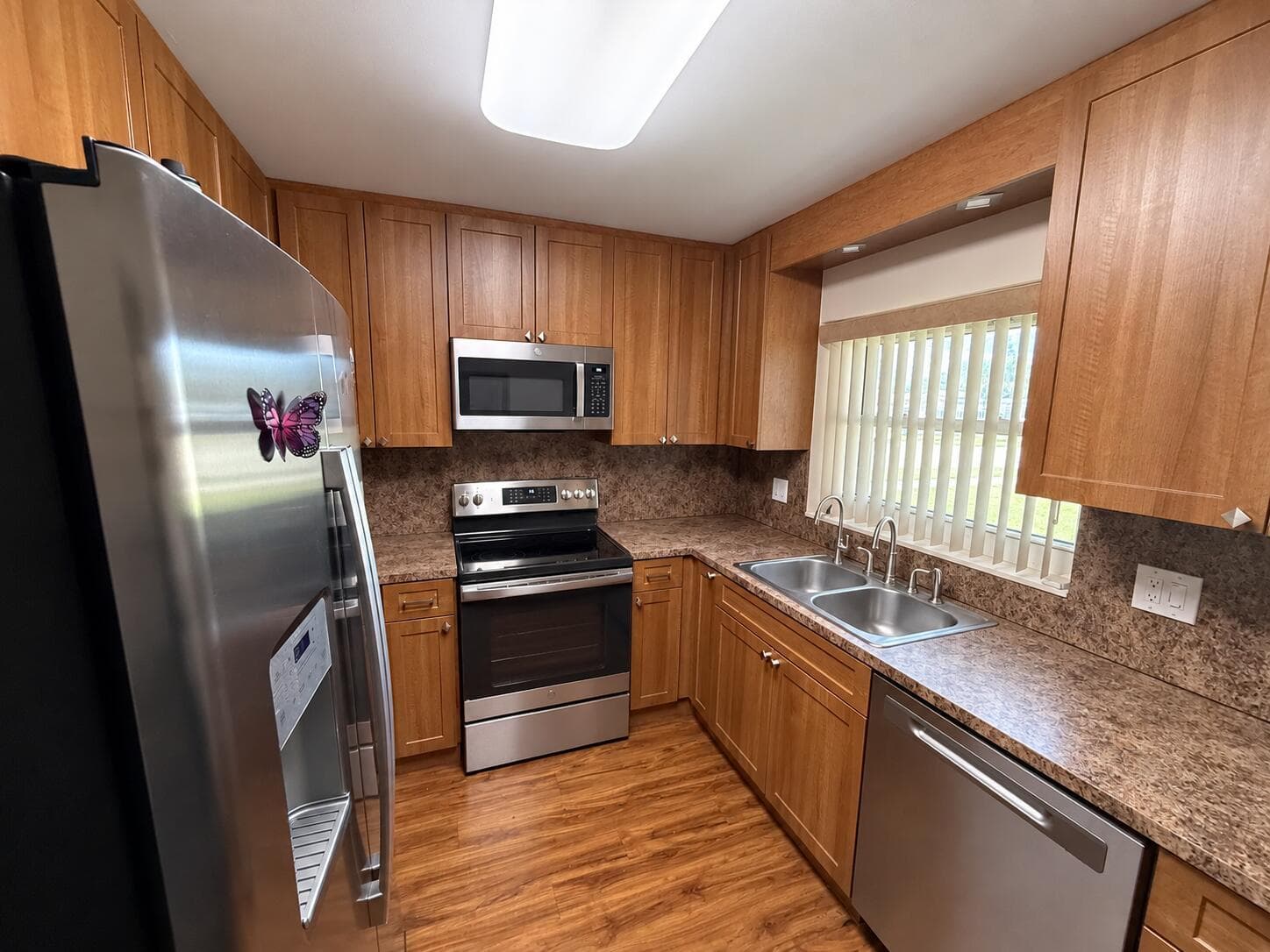 2347 MAIN KITCHEN -