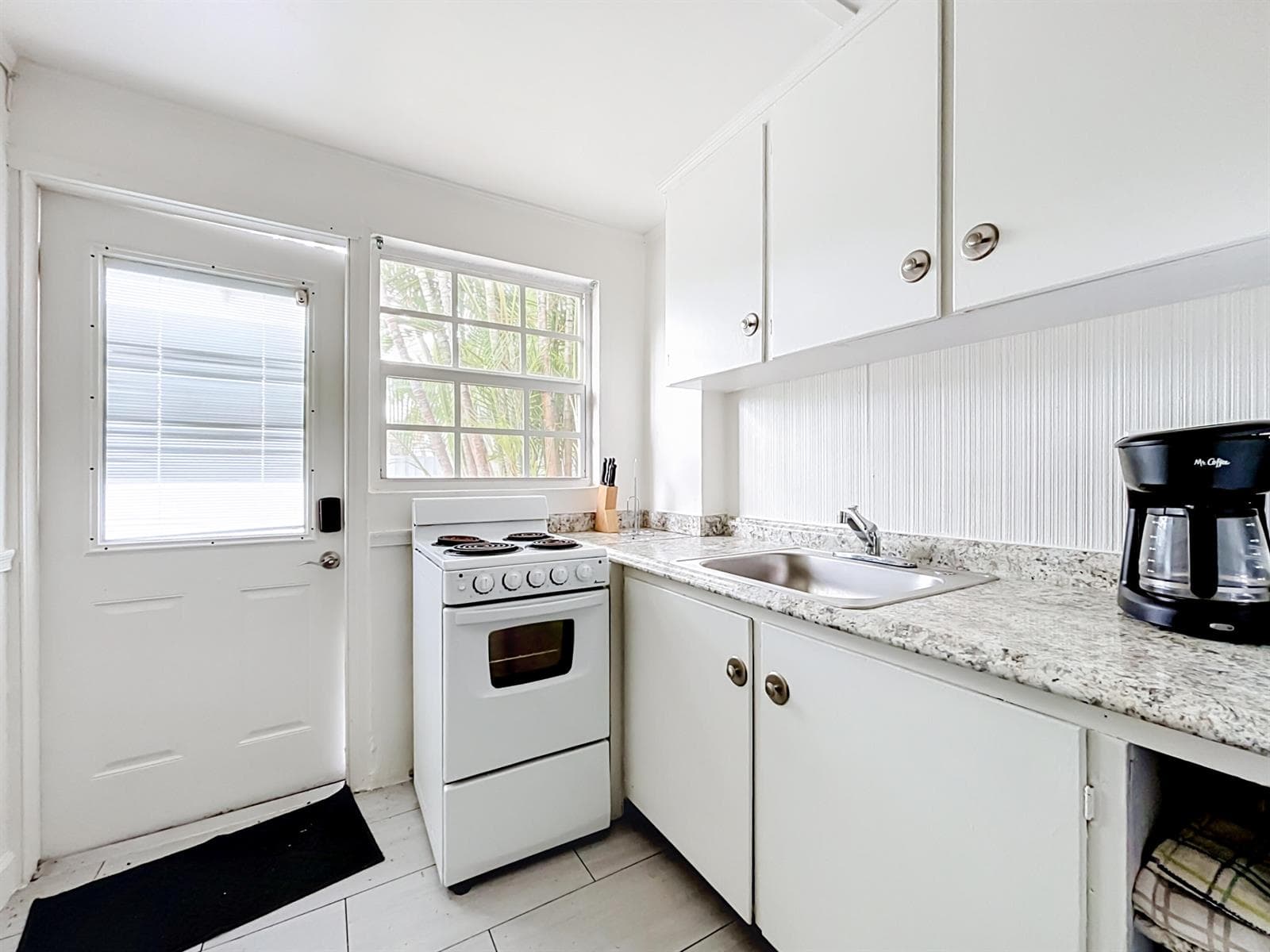 427 37th Street-45