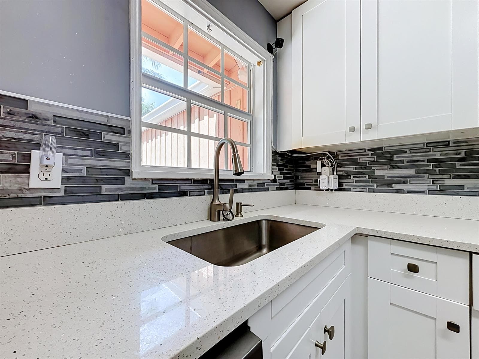 427 37th Street-29