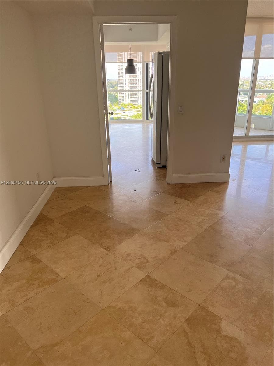 SOUTH TOWER AT THE POINT · #1206 in Aventura - Photo 6