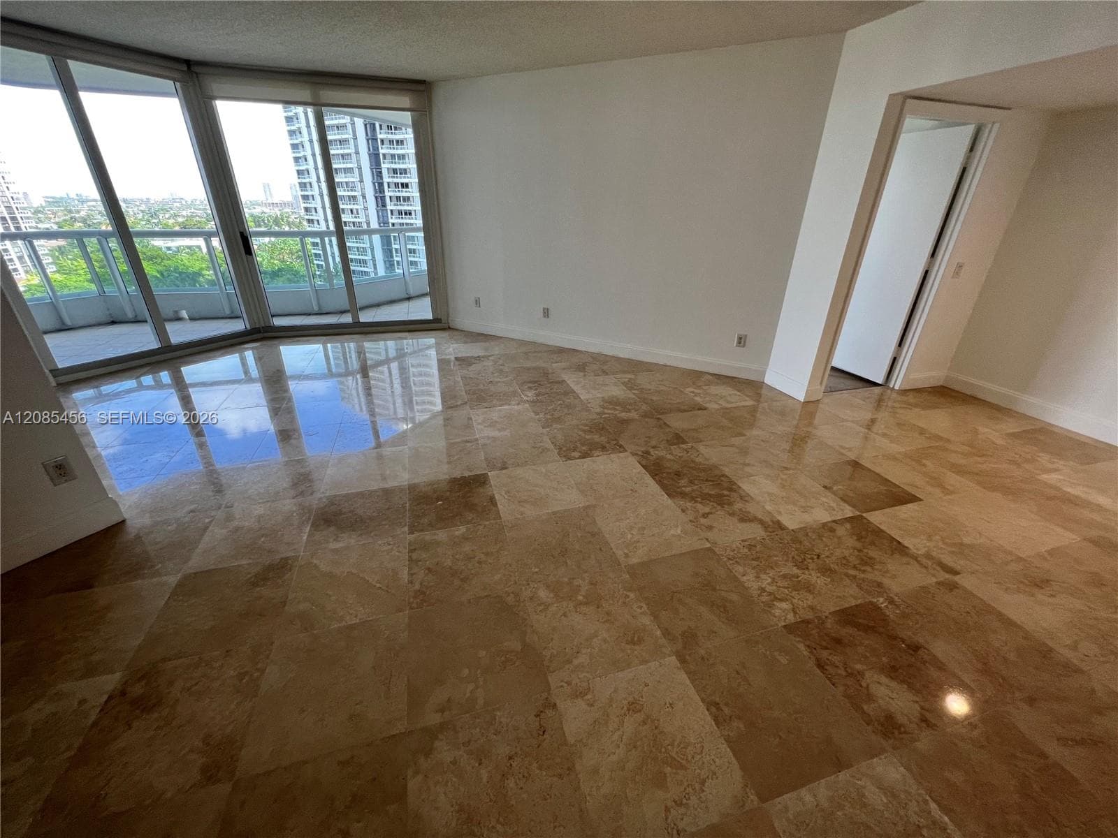 SOUTH TOWER AT THE POINT · #1206 in Aventura - Photo 46