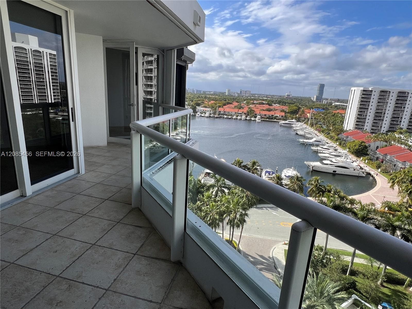 SOUTH TOWER AT THE POINT · #1206 in Aventura - Photo 17