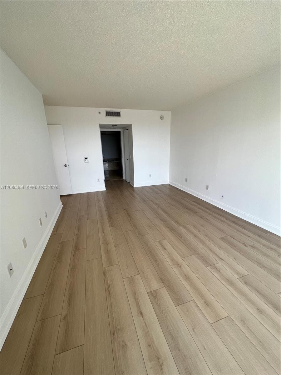 SOUTH TOWER AT THE POINT · #1206 in Aventura - Photo 57