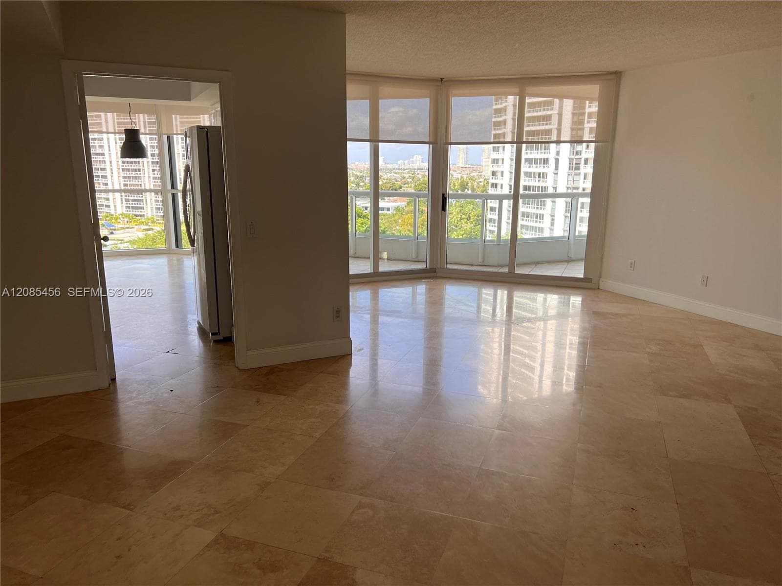 SOUTH TOWER AT THE POINT · #1206 in Aventura - Photo 5