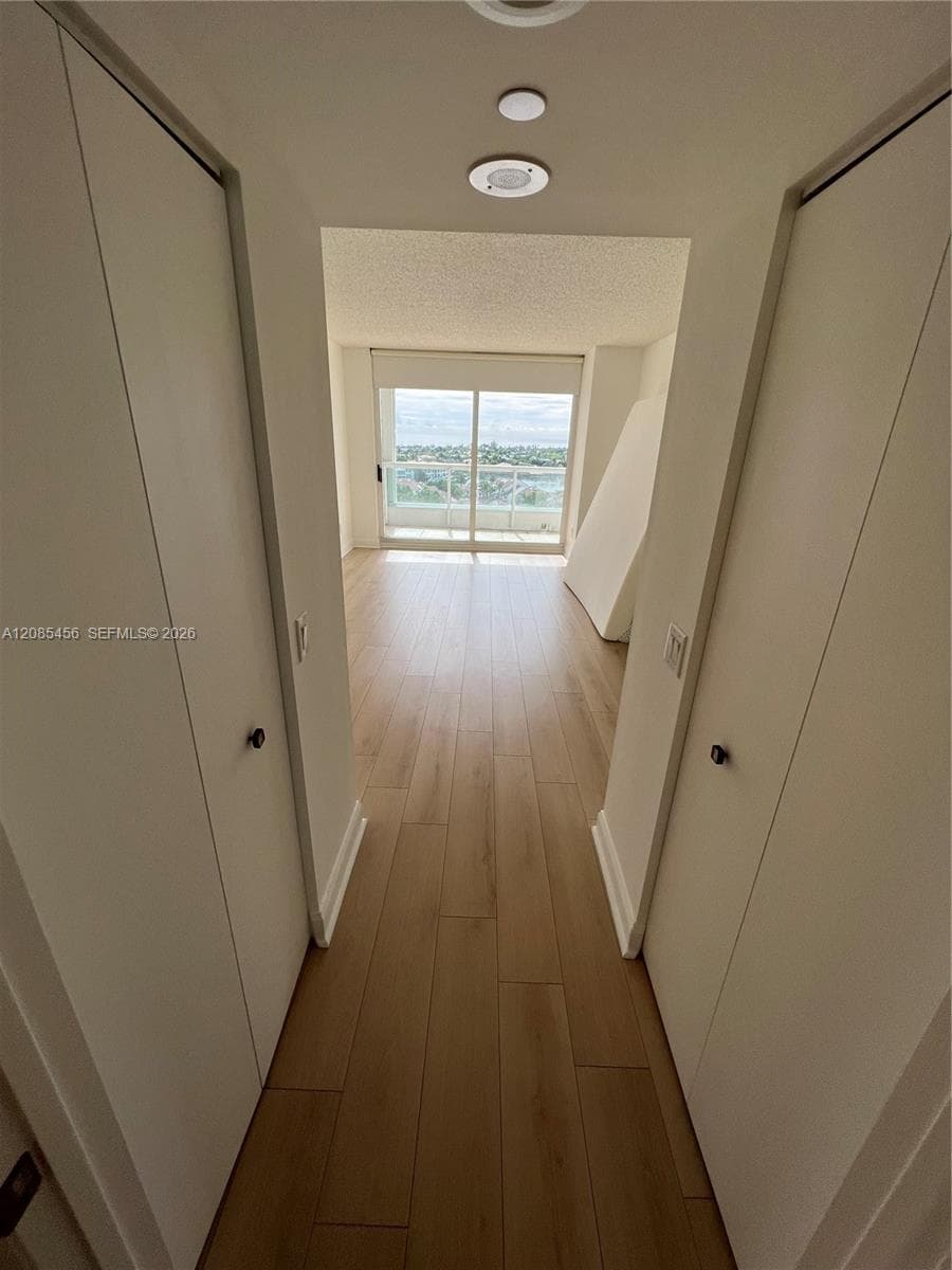 SOUTH TOWER AT THE POINT · #1206 in Aventura - Photo 38
