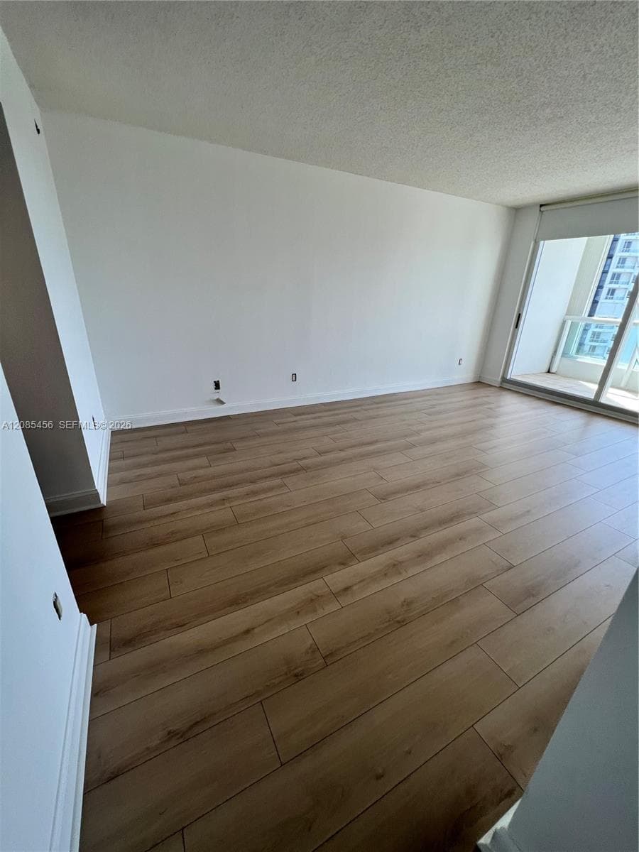 SOUTH TOWER AT THE POINT · #1206 in Aventura - Photo 41