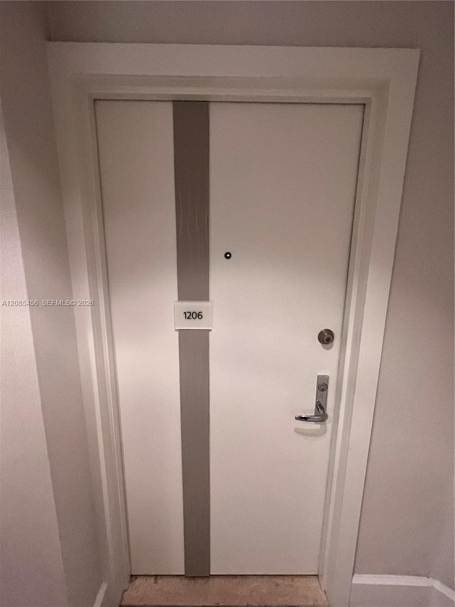 SOUTH TOWER AT THE POINT · #1206 in Aventura - Photo 4