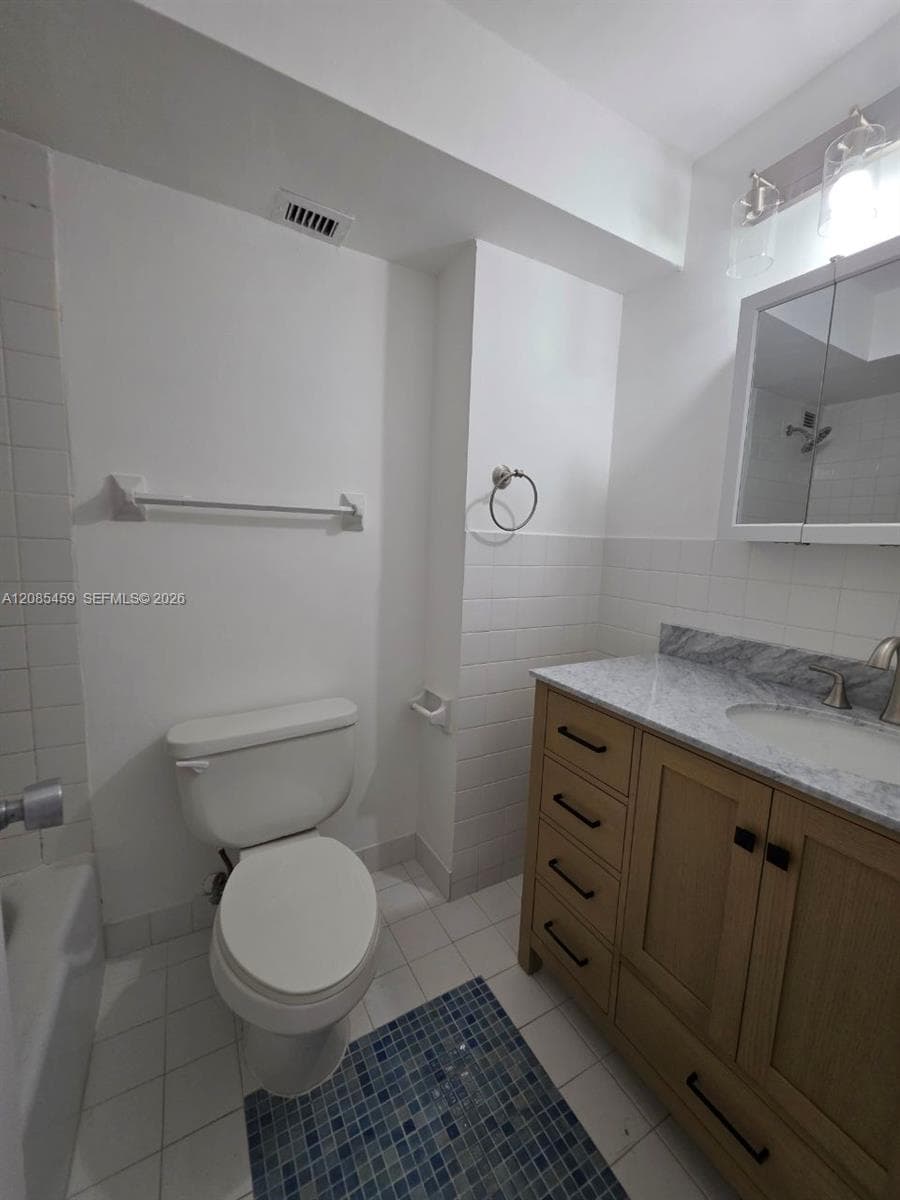 SOUTH BAY CLUB CONDO · #401 in Miami Beach - Photo 7
