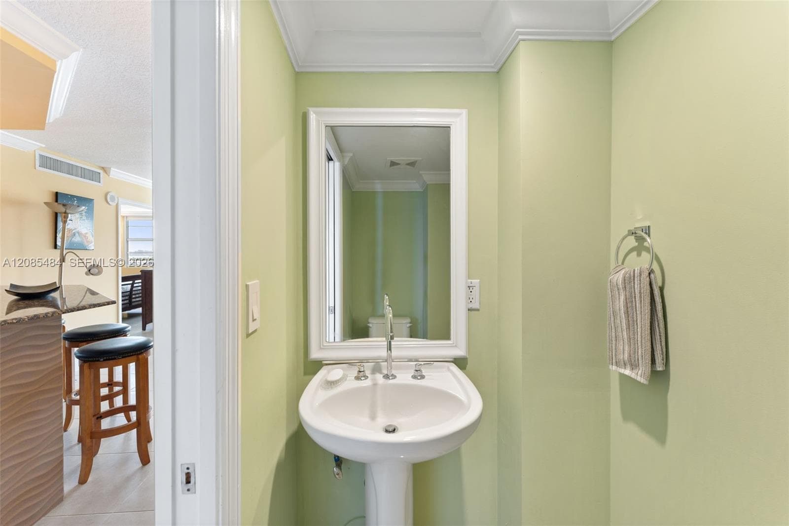 half bath for guest