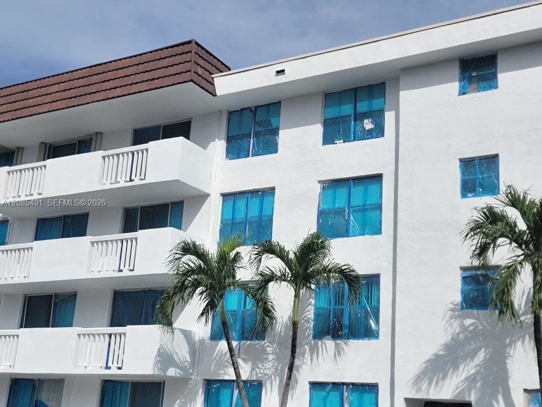BAYVIEW PALMS · #115 in North Miami - Photo 4
