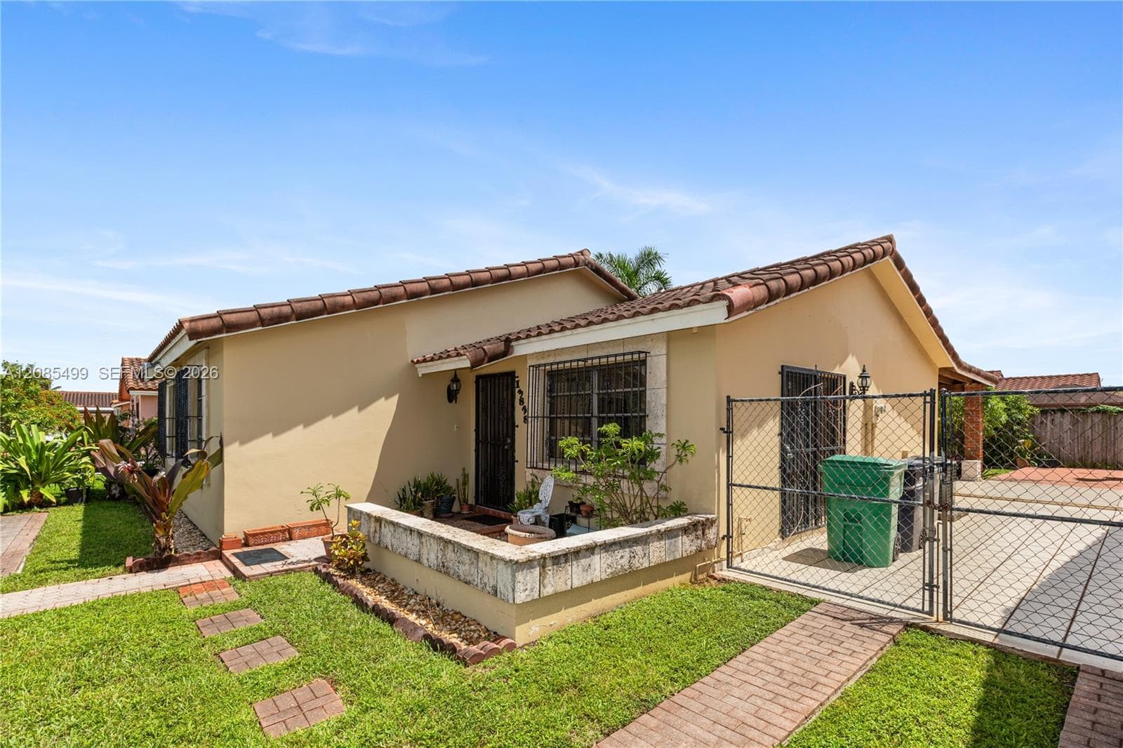 13828 SW 22nd Ter photo 27