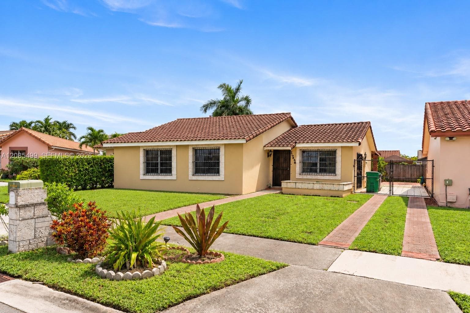 13828 SW 22nd Ter photo 2