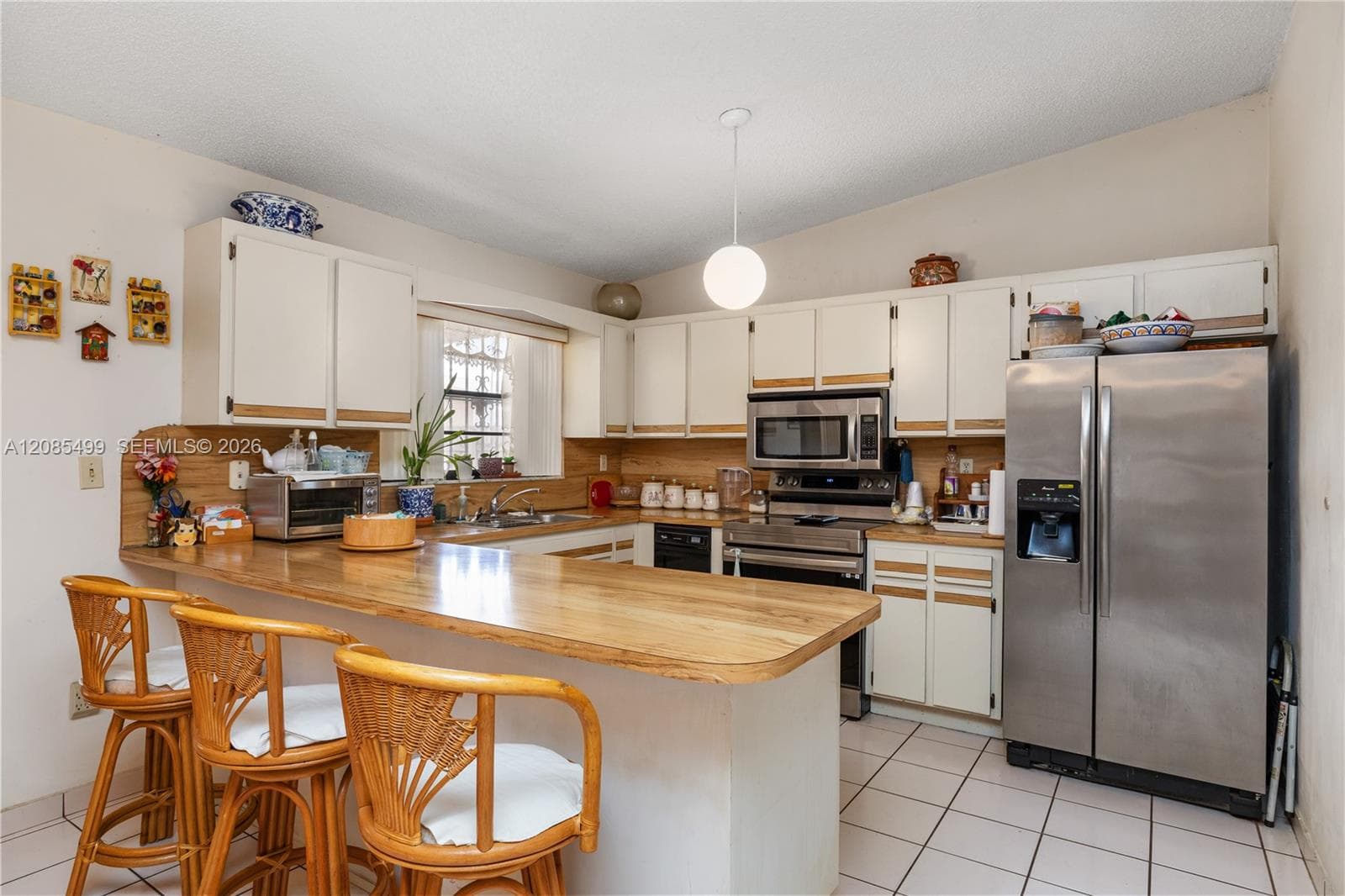 13828 SW 22nd Ter photo 6