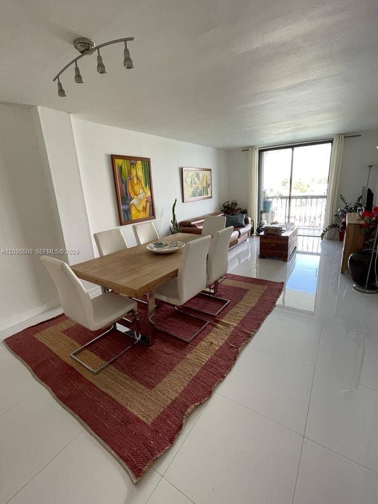 Byron Marina Condominium · #504 in Miami Beach - Photo 27