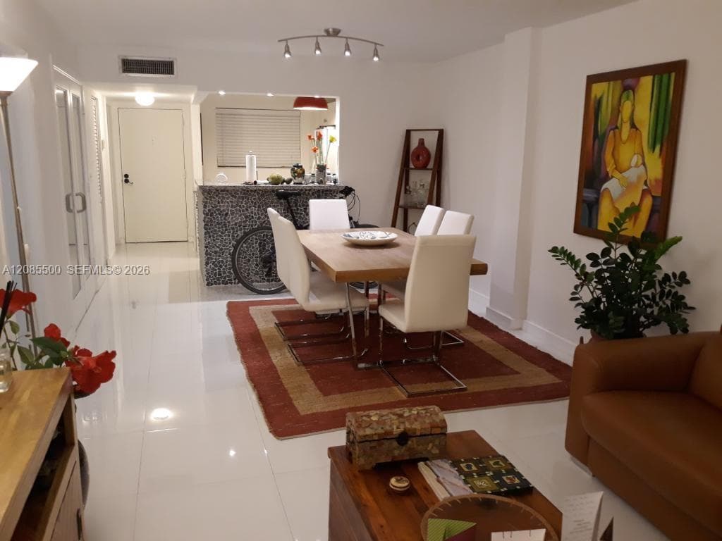 Byron Marina Condominium · #504 in Miami Beach - Photo 17
