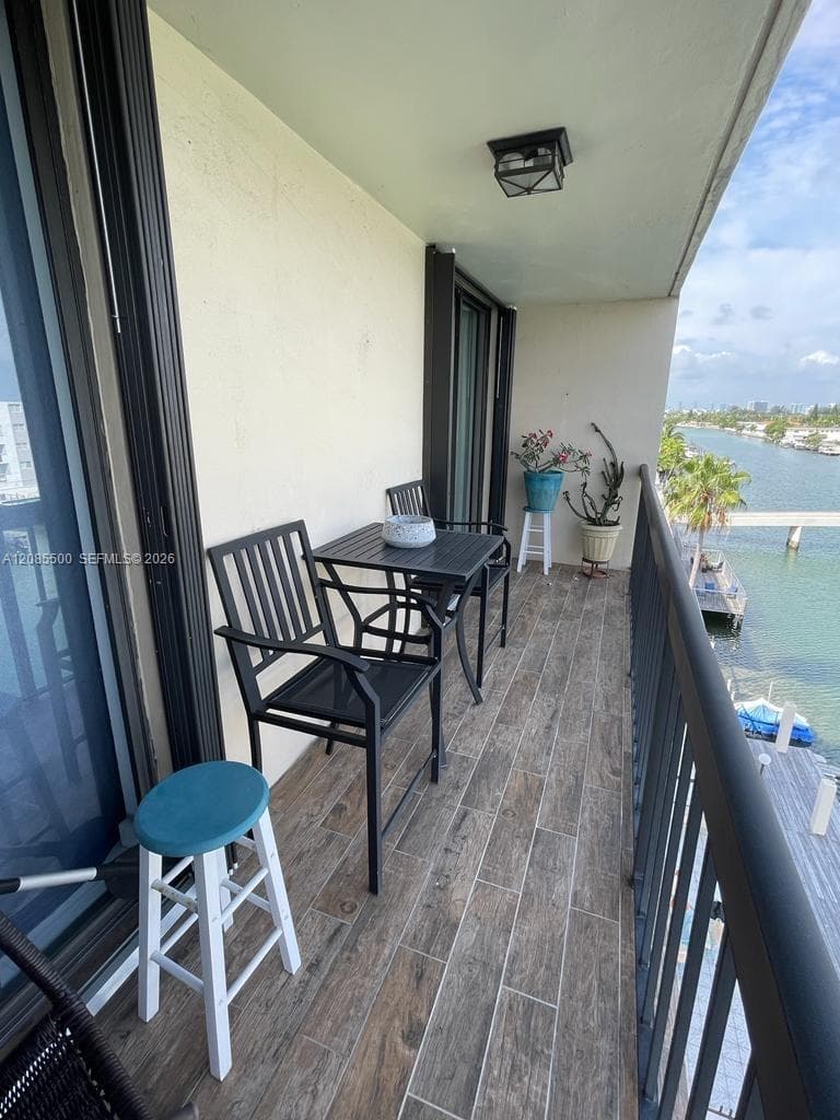 Byron Marina Condominium · #504 in Miami Beach - Photo 24