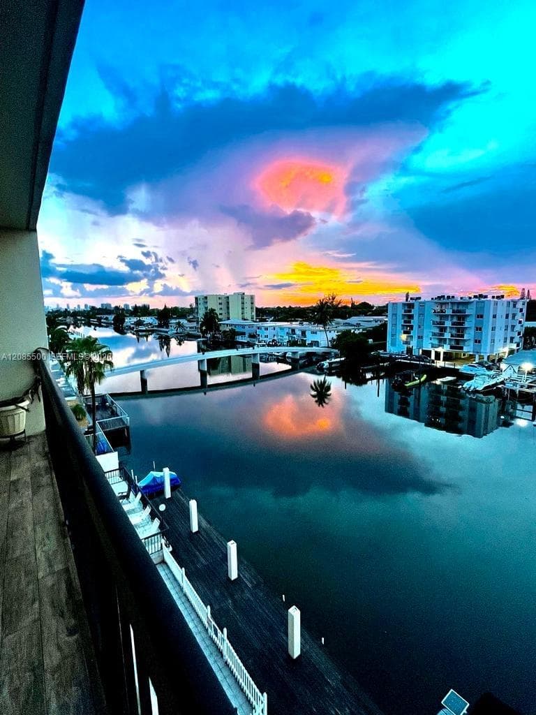 Byron Marina Condominium · #504 in Miami Beach - Photo 30