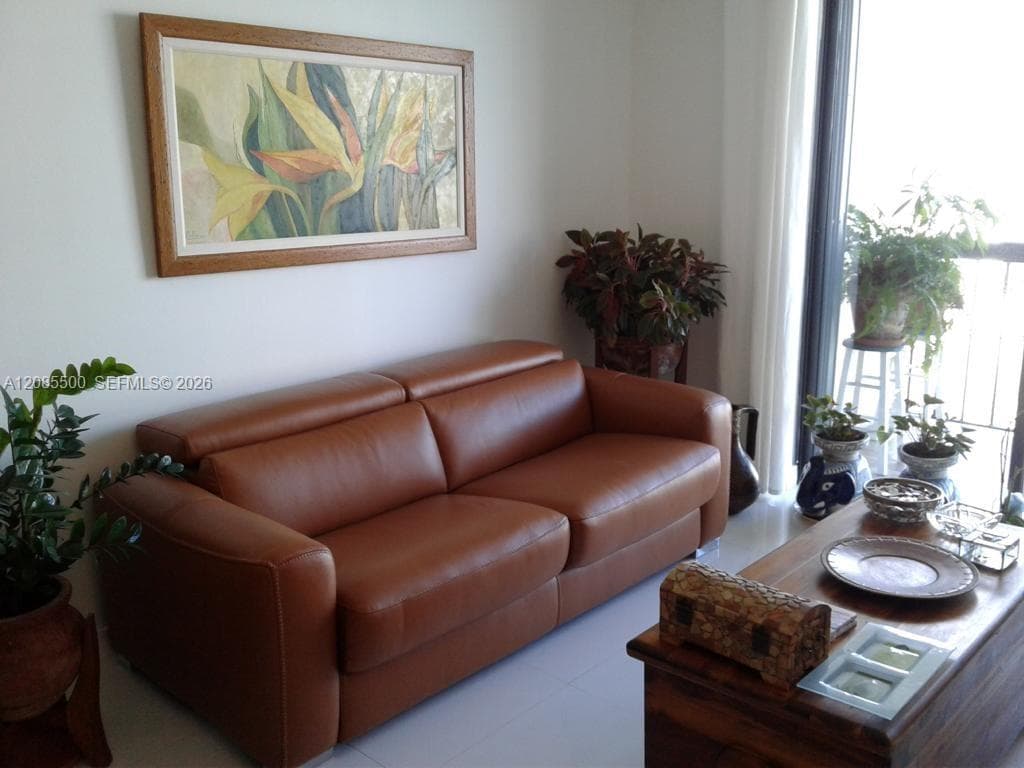 Byron Marina Condominium · #504 in Miami Beach - Photo 10