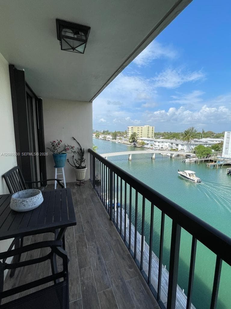 Byron Marina Condominium · #504 in Miami Beach - Photo 25