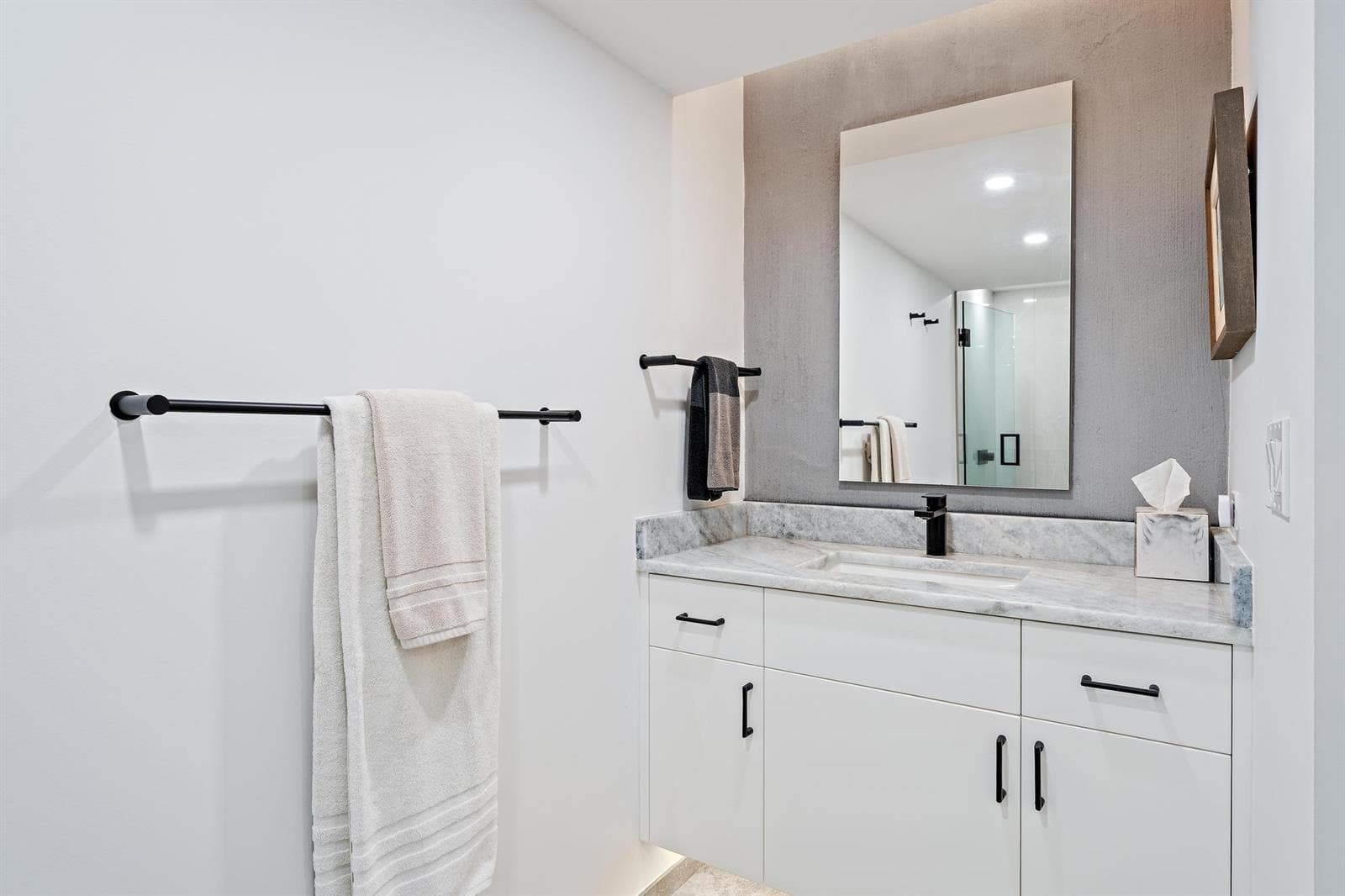 100 Lakeshore Dr 2151-6