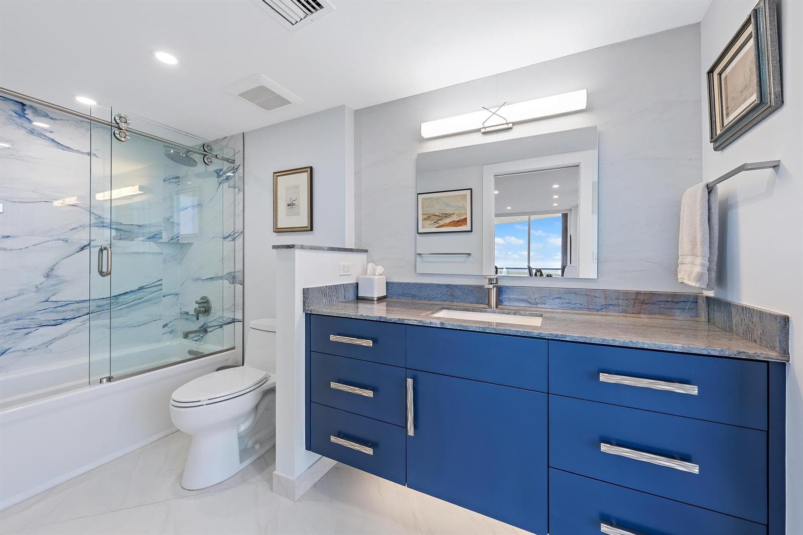 100 Lakeshore Dr 2151-22