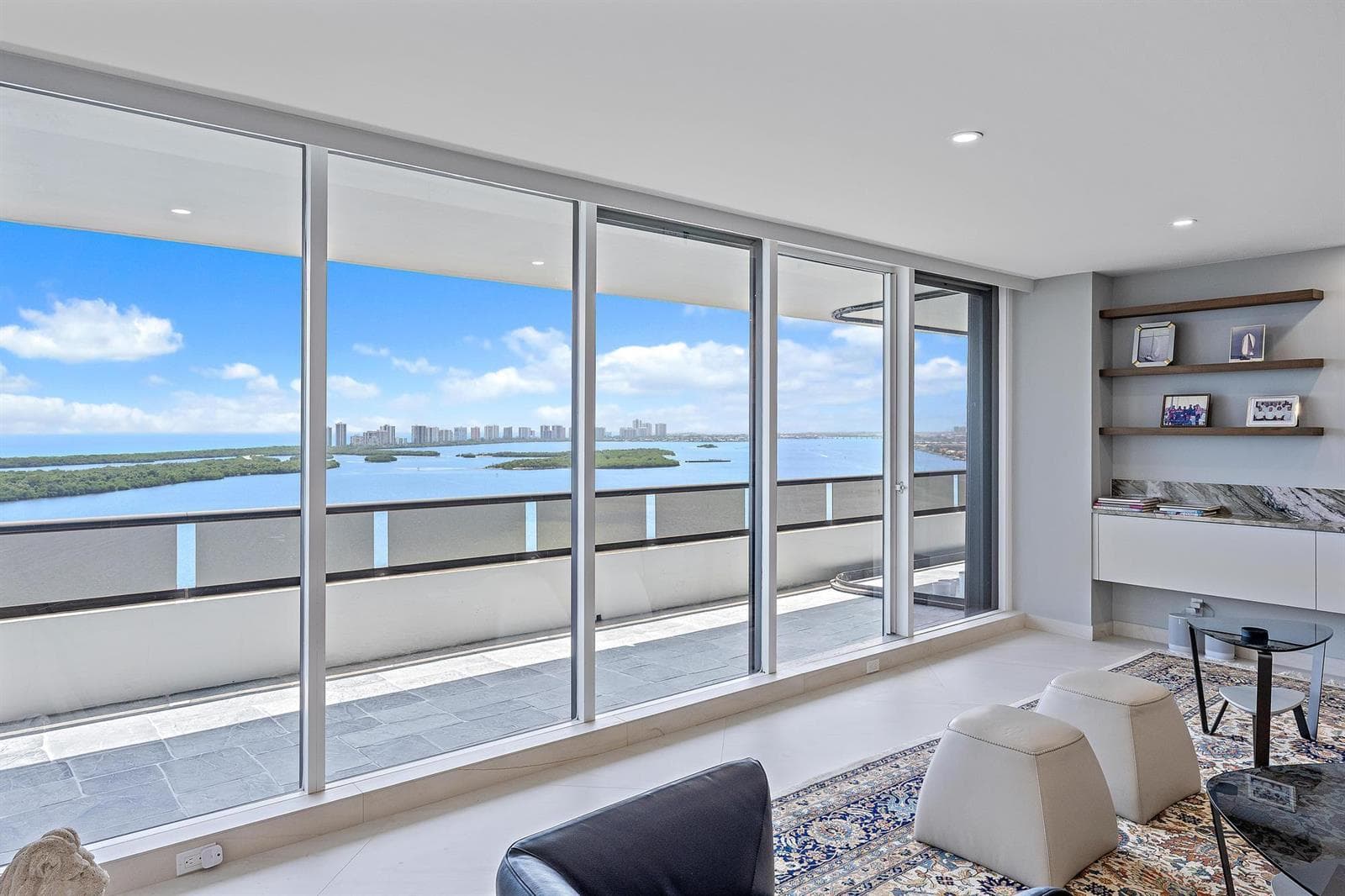 100 Lakeshore Dr 2151-13