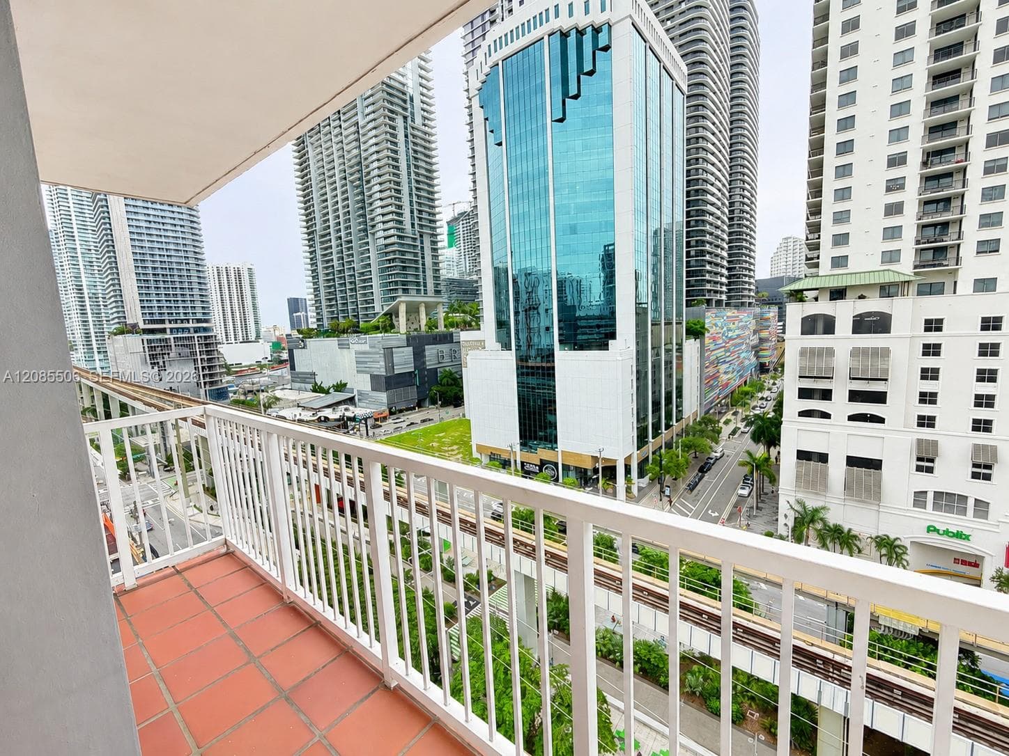 CASA GRANDE I TOWERS COND · #1403 in Miami - Photo 21