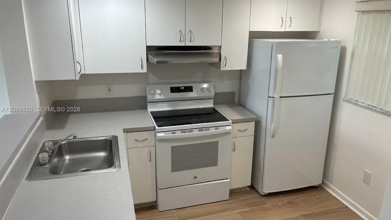 GARDENS OF KENDALL SOUTH · #311 in Miami - Photo 3