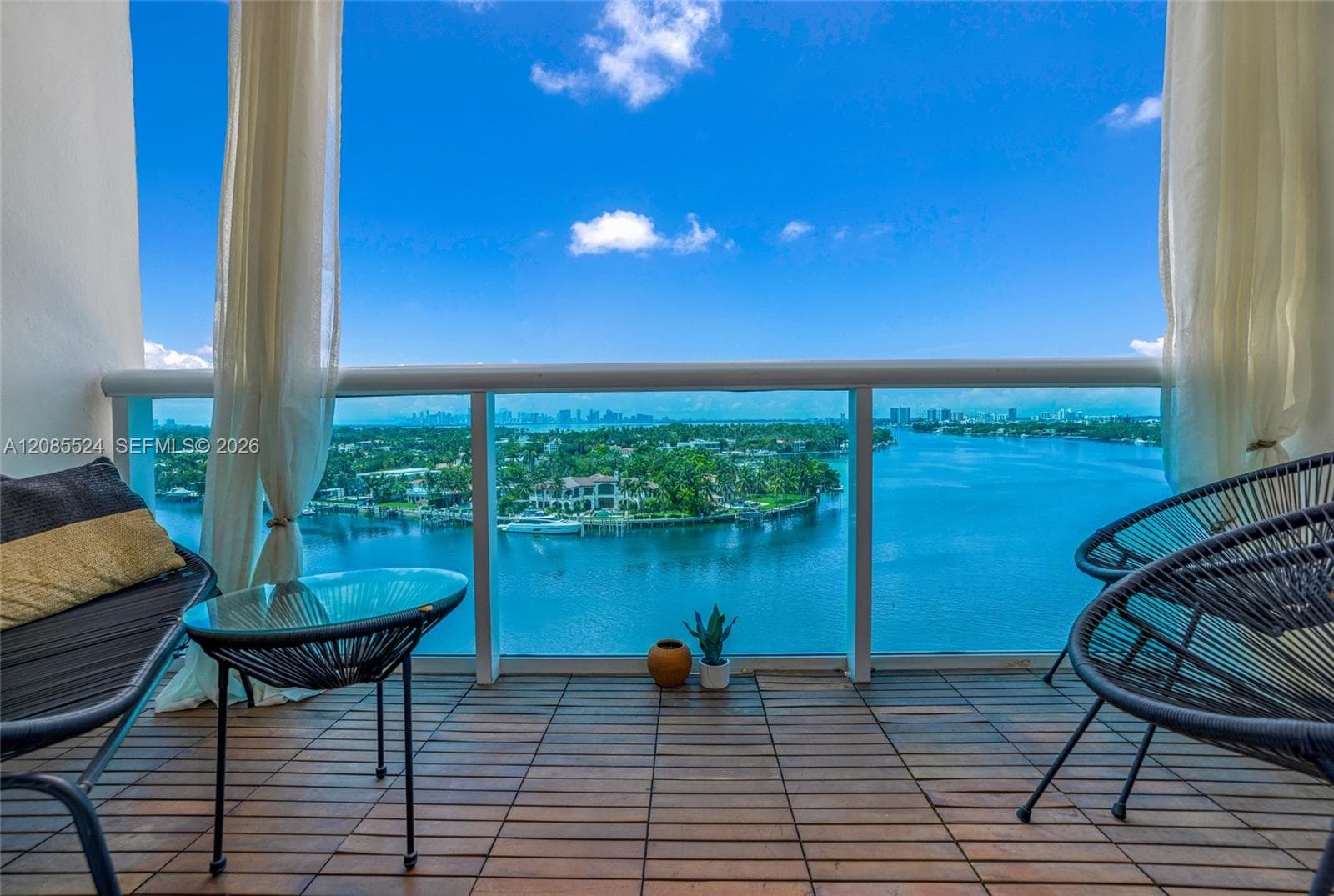 AQUASOL CONDO · #11E in Miami Beach - Photo 2
