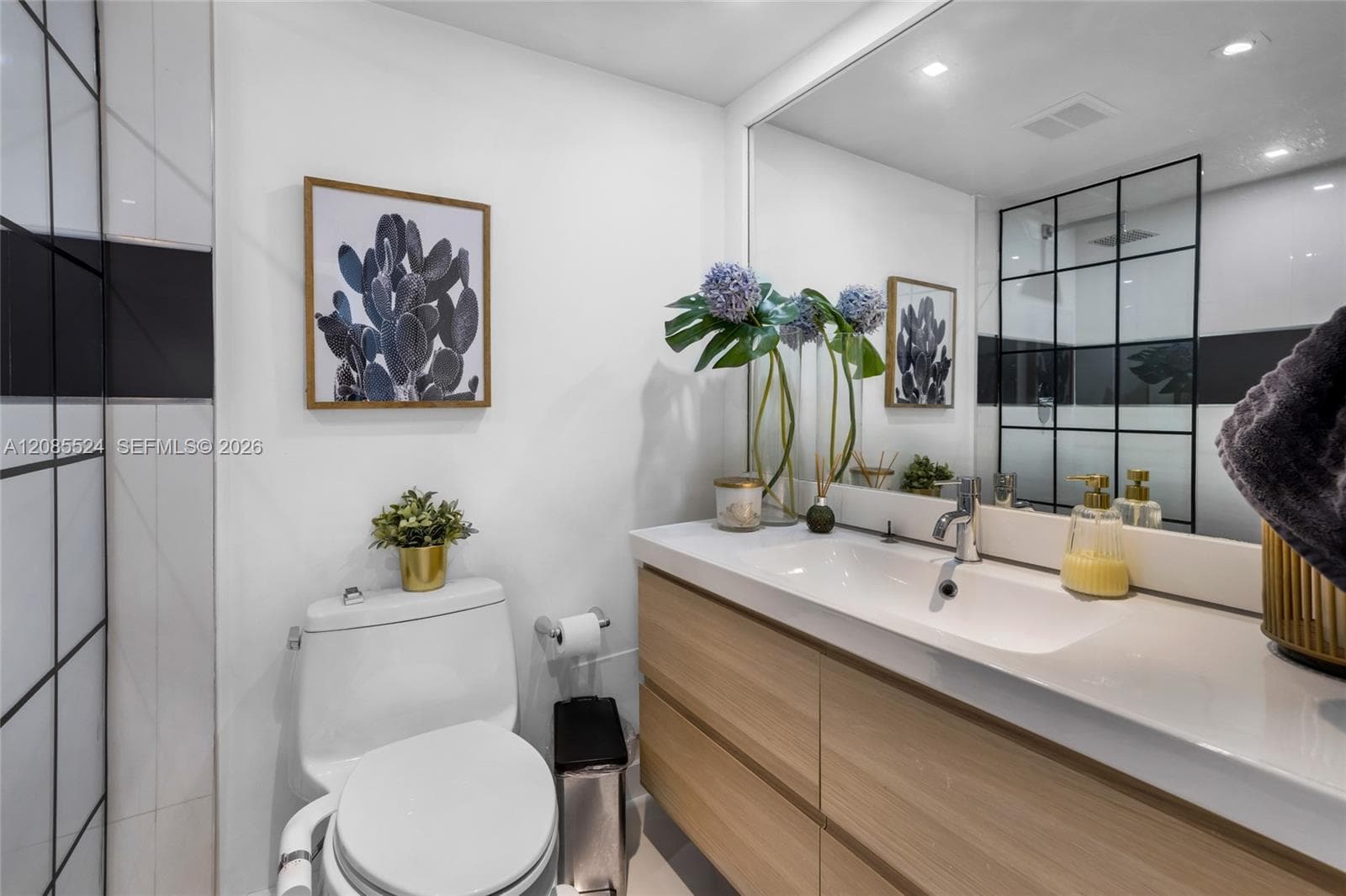 AQUASOL CONDO · #11E in Miami Beach - Photo 37