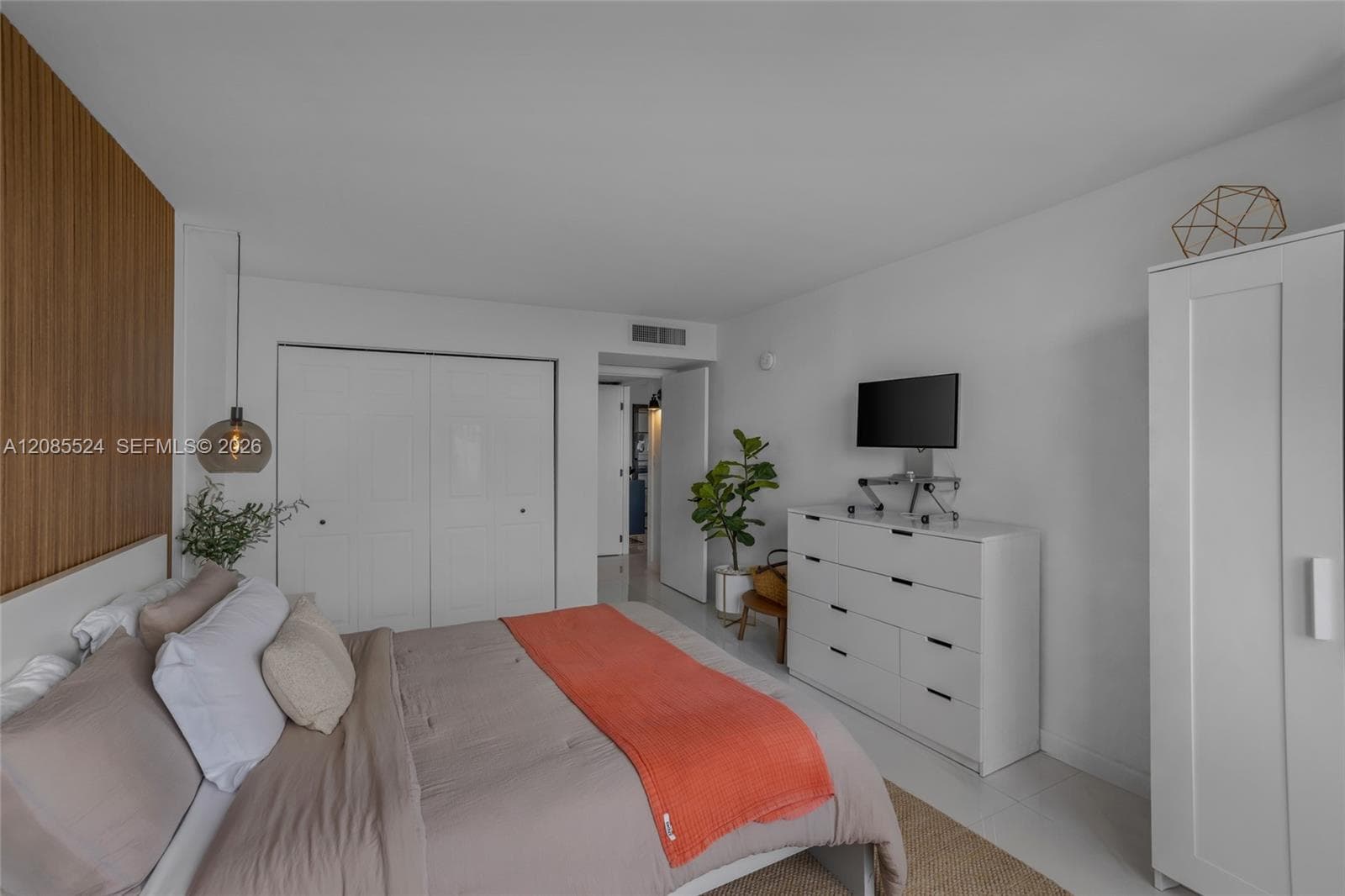 AQUASOL CONDO · #11E in Miami Beach - Photo 35