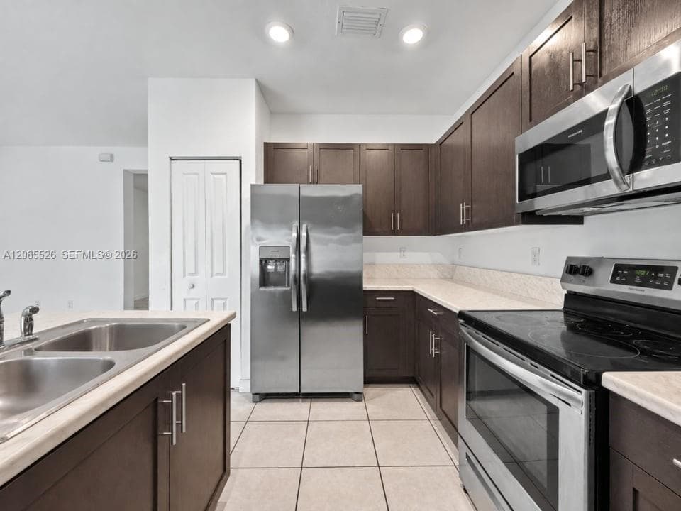 11805 SW 245th Ter photo 27