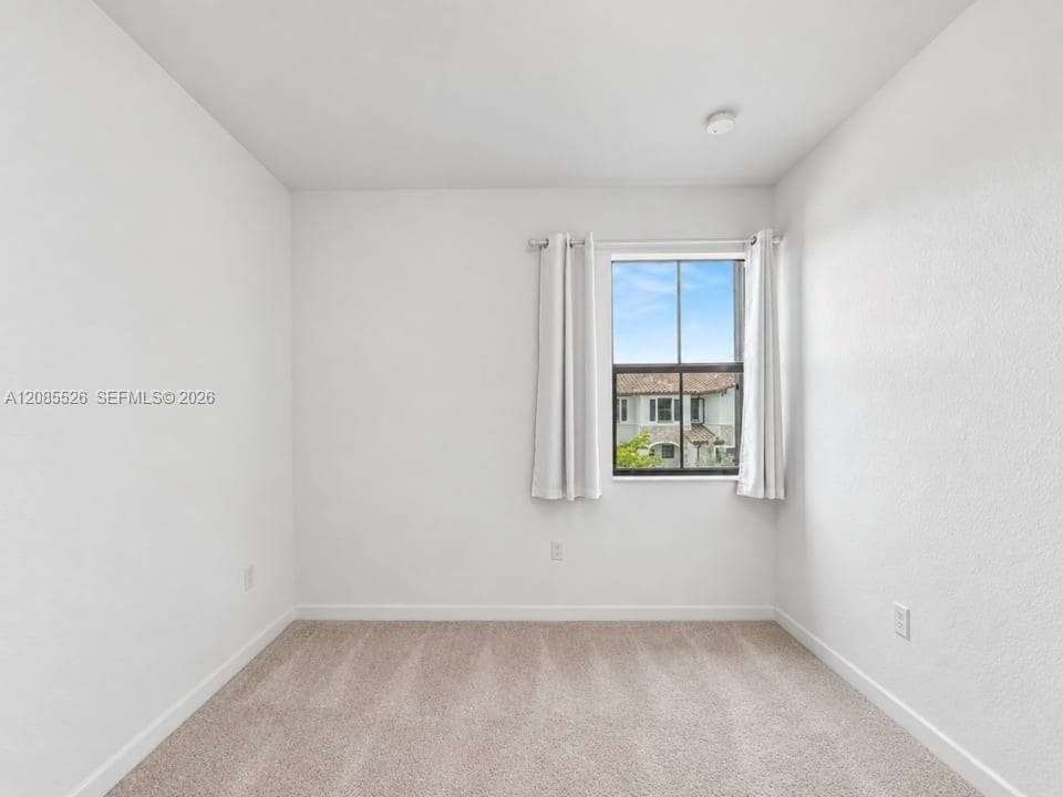 11805 SW 245th Ter photo 12