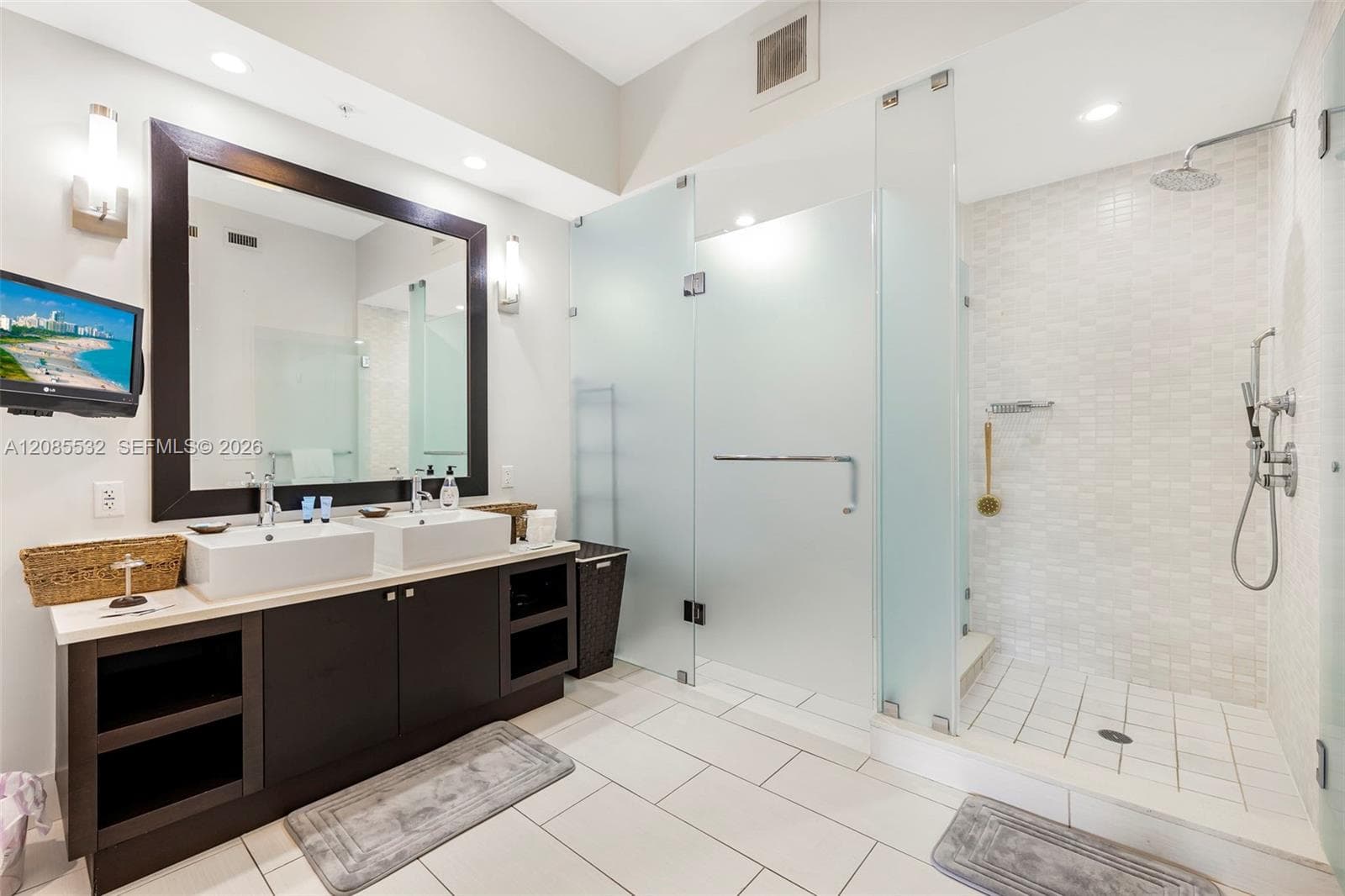 THE BLUE A RESORT HOTEL C · #1512 in Doral - Photo 17
