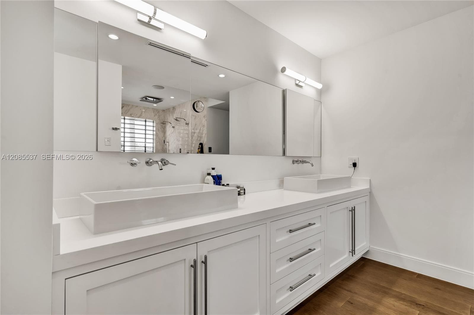 2802 Prairie Ave photo 24
